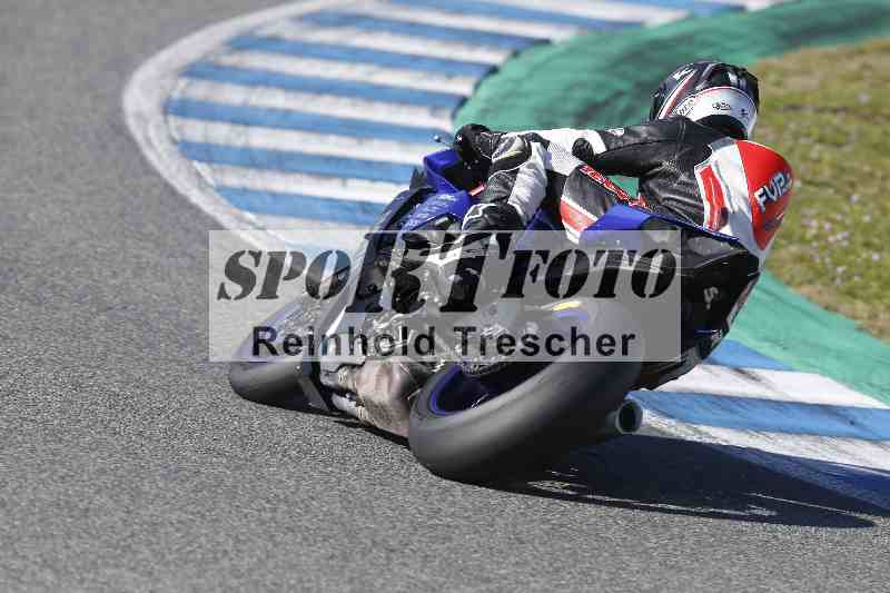 /Archiv-2024/02 29.01.-02.02.2024 Moto Center Thun Jerez/Gruppe rot-red/backside